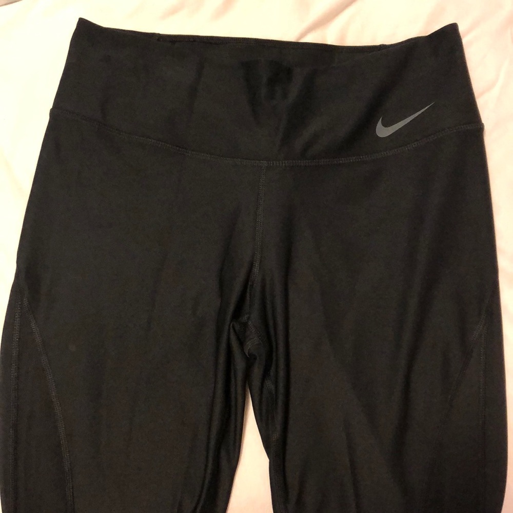 Nike dri-fit NWOT black leggings size small
